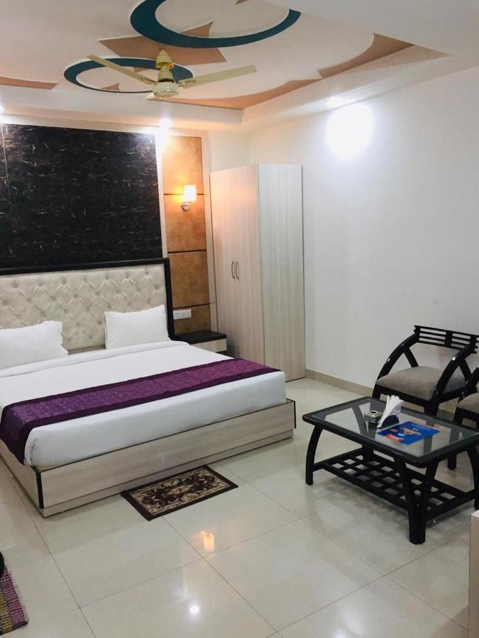 The Magnum Bed and Breakfast Νέο Δελχί Εξωτερικό φωτογραφία